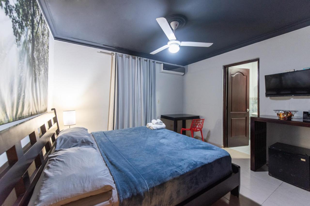 Hotel Casa Jum سانتياغو دي لوس كاباليروس المظهر الخارجي الصورة