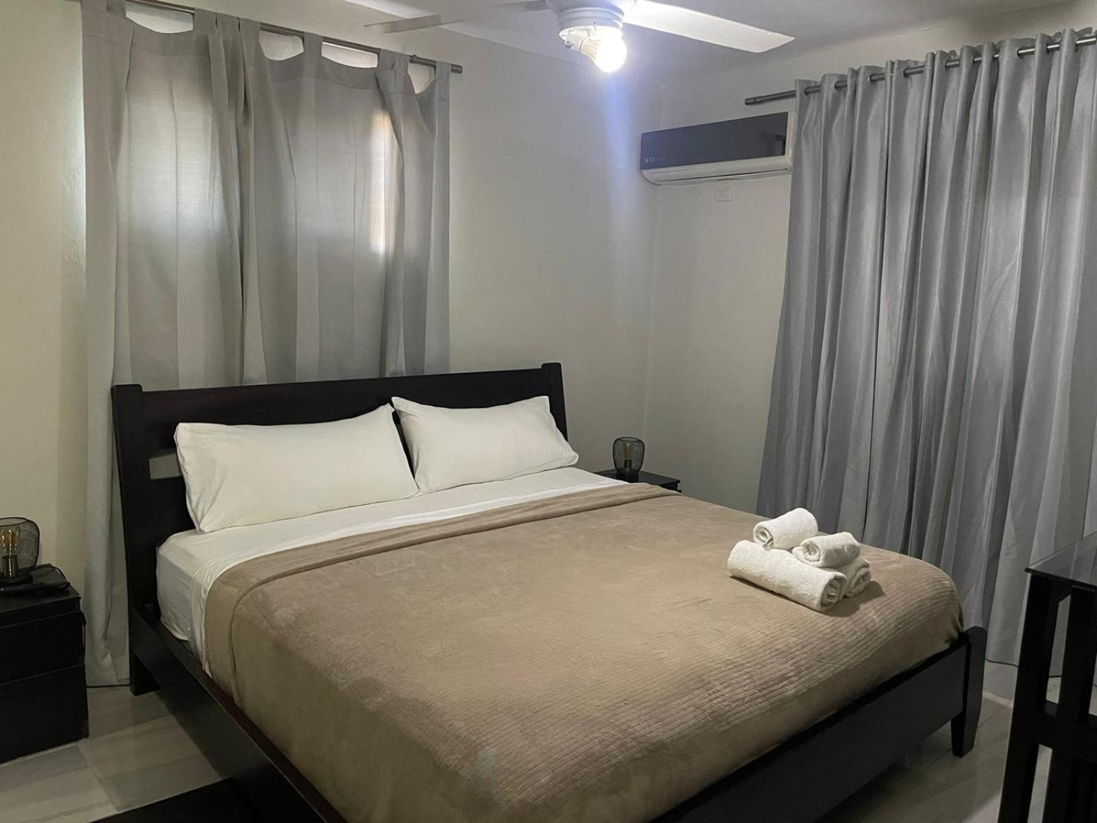 Hotel Casa Jum سانتياغو دي لوس كاباليروس المظهر الخارجي الصورة