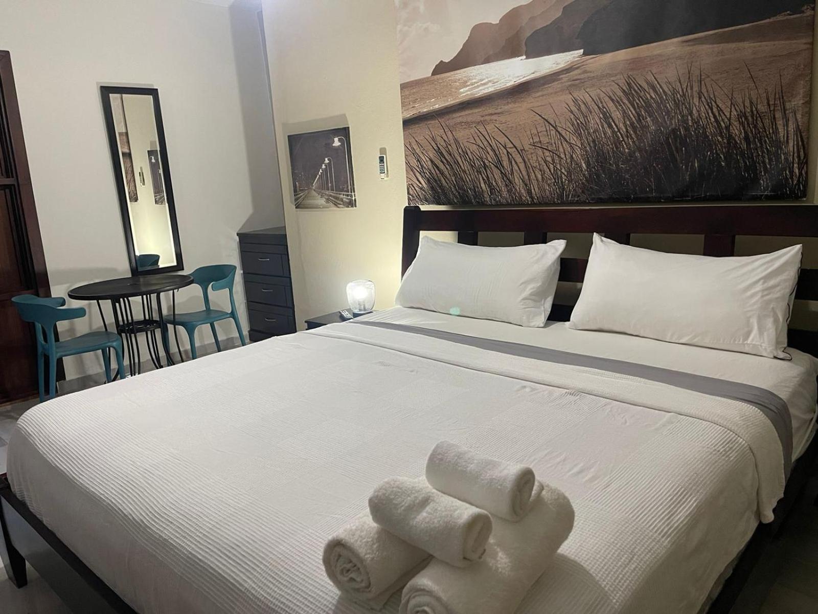Hotel Casa Jum سانتياغو دي لوس كاباليروس المظهر الخارجي الصورة